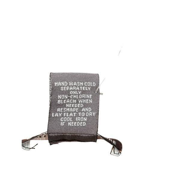 Chelsea + Theodore Sweater NWT Boucle Soft Cozy Salmon Small $68 - Picture 9 of 10